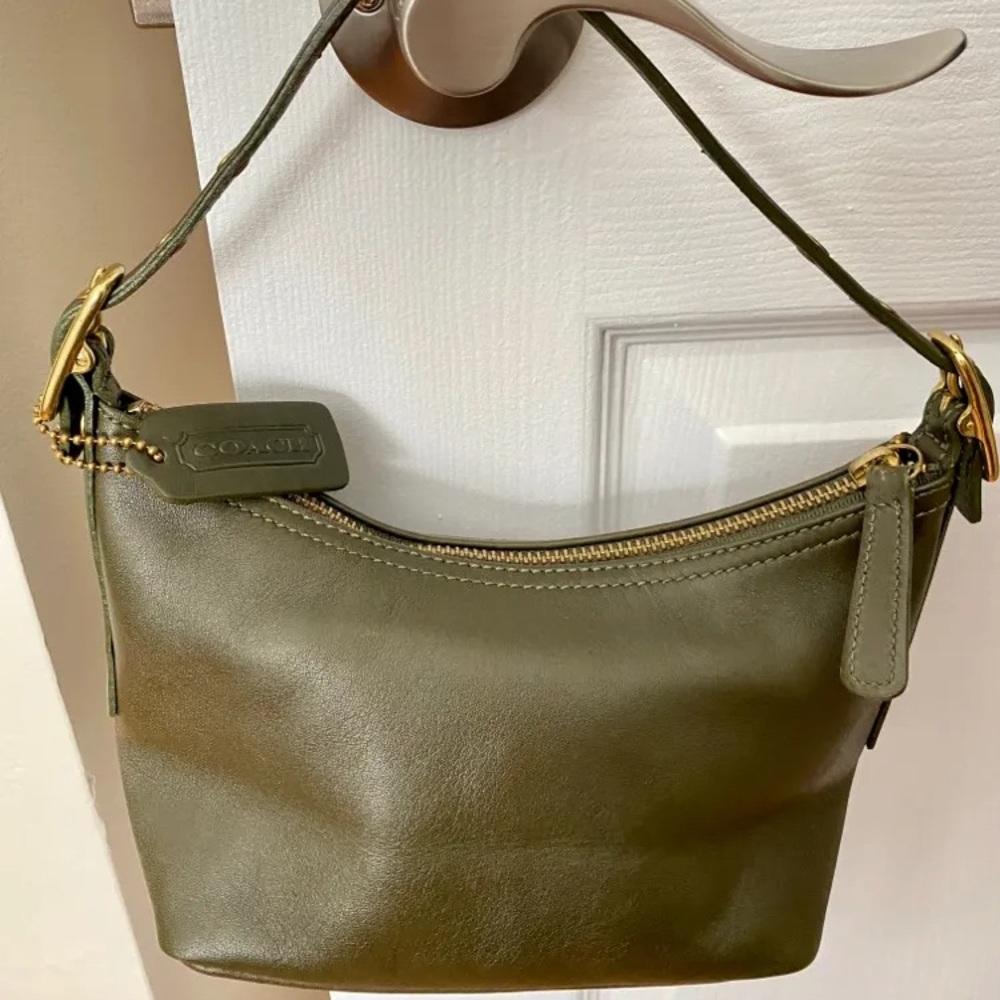 Coach mini hobo 9844 in green